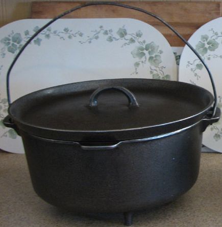 Vintage Unmarked BSR Cast Iron Dutch Oven Number Seven With Pour Spout  Griswold Wagner Type No 7 Measures 10-1/4 Inches Made in USA No Lid 